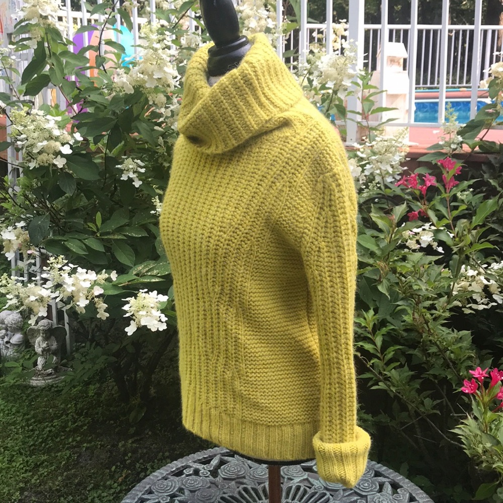 BANANA REPUBLIC ITALIAN YARN CHUNKY KNIT SWEATER S - Picture 4 of 6